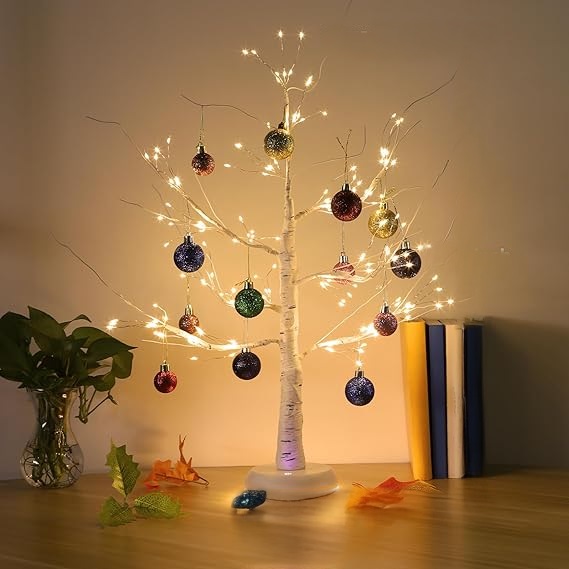 Lampada Albero con addobbi Natalizi